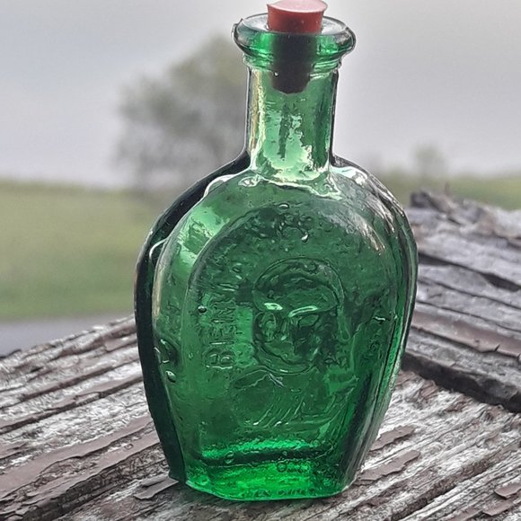 Vintage Glass Bottle with Lid Benjamin Franklin Green Art Glass Dollhouse - Picture 7 of 11